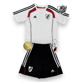 Kids River Plate Training Kit 2025/26
