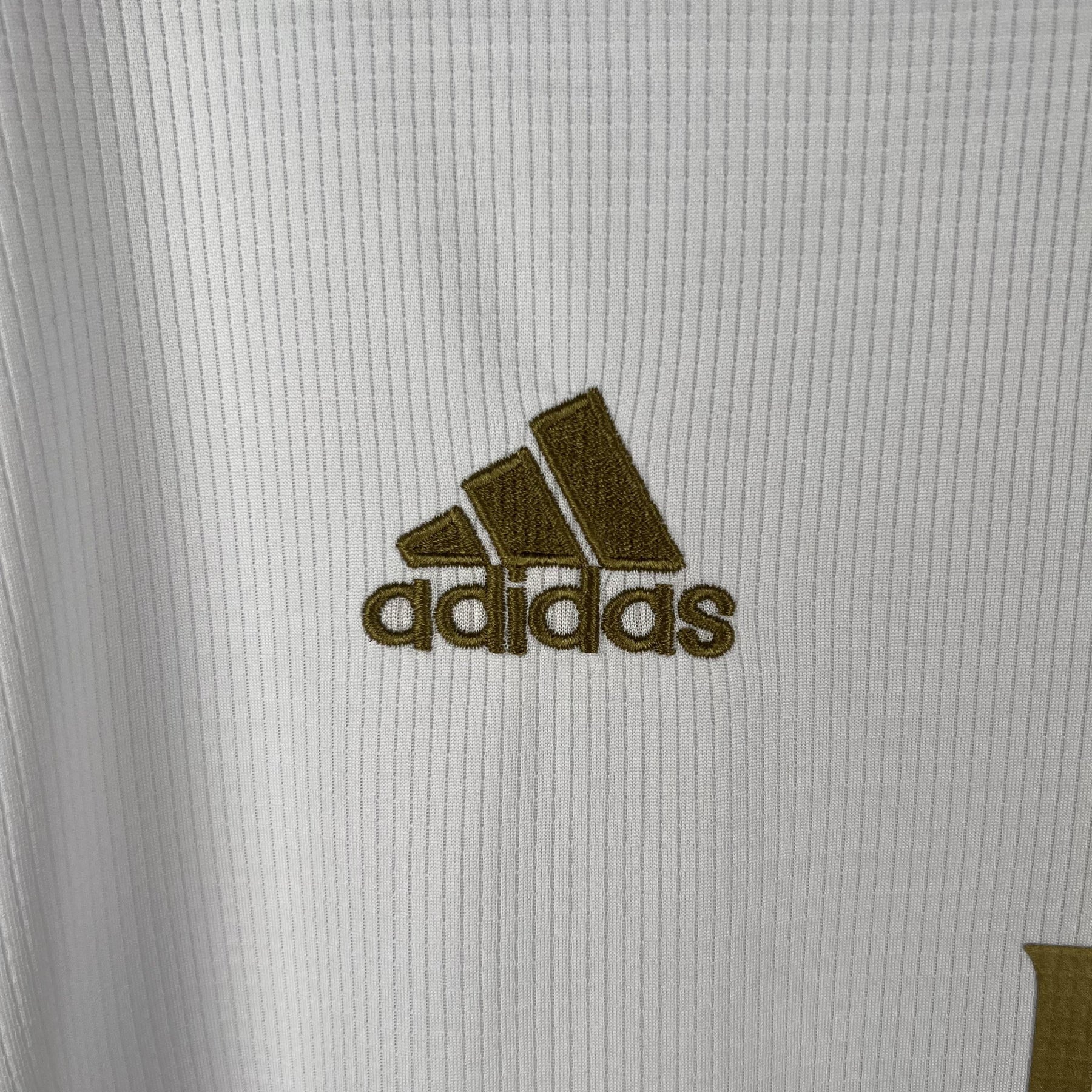 Real Madrid Retro Home Jersey 2019/2020 - Long Sleeve
