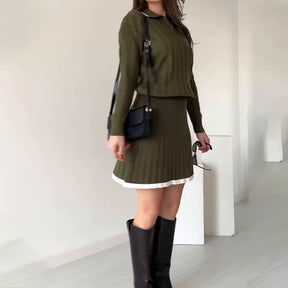 Conjunto moderno para mujer: Suéter de punto y falda corta